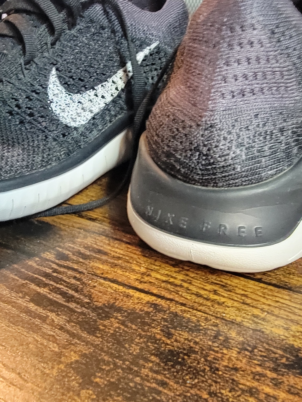 Nike Free RN Flyknit Trainers Size 8 - Picture 3 of 9